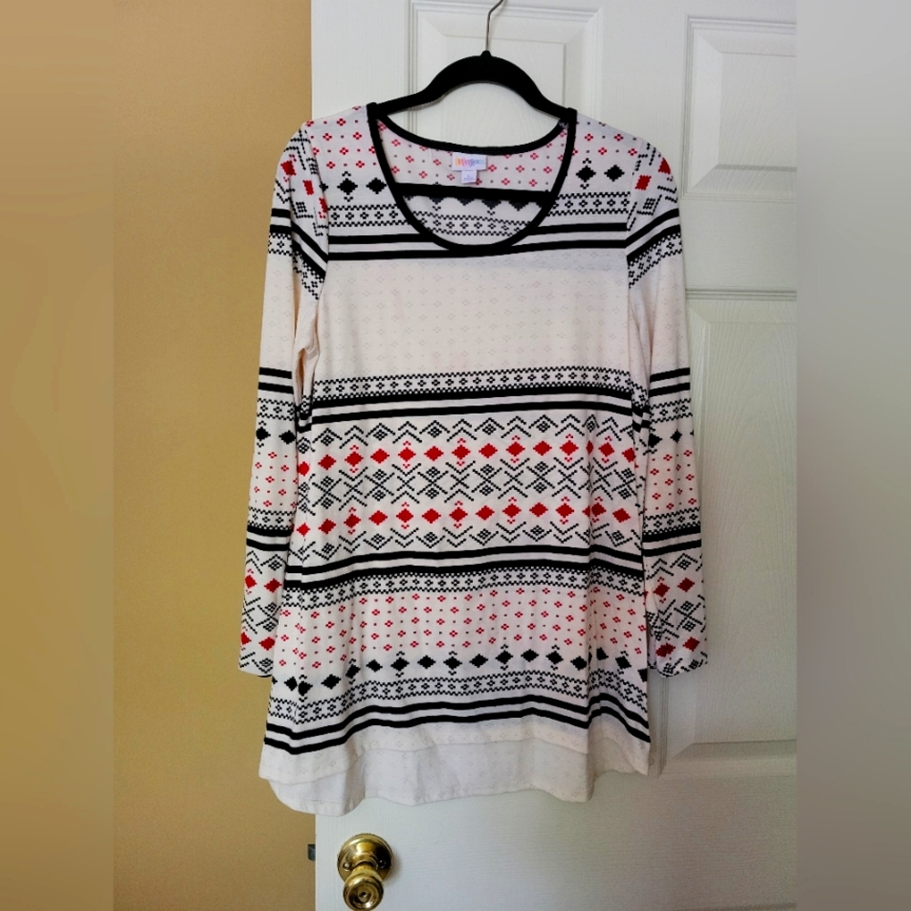 Lularoe Lynnae top